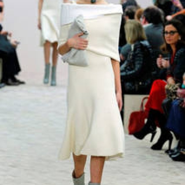 連載｜萩原輝美のファッション・デイズ 「セリーヌの結ぶ服」 ギャラリー