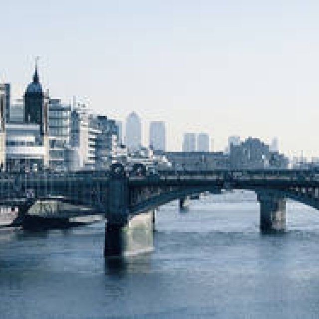 沖野修也｜連載｜Jazzin' Trip｜Vol. 2 イギリス・ロンドン GALLERY