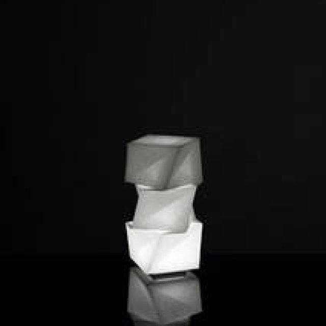 ISSEY MIYAKE｜照明シリーズ「陰翳 IN-EI ISSEY MIYAKE」国内販売