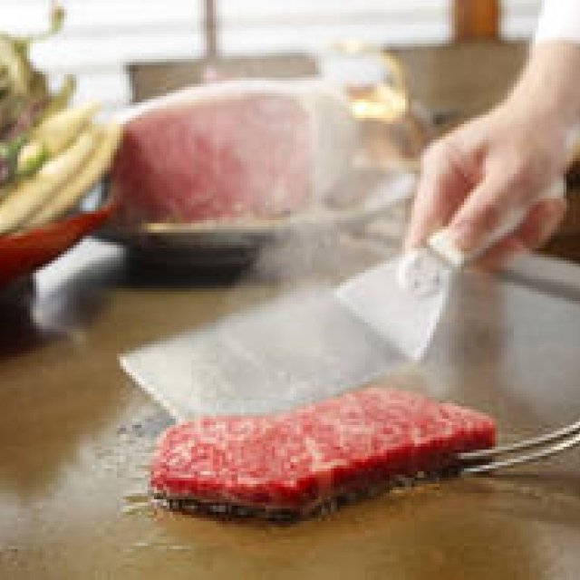 EAT｜日本料理と和食器のコラボレーション｜ザ・リッツ・カールトン東京