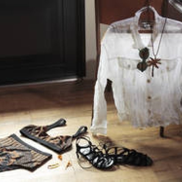 特集｜今年の水着はどう着る!?　真夏のビーチスタイル 6