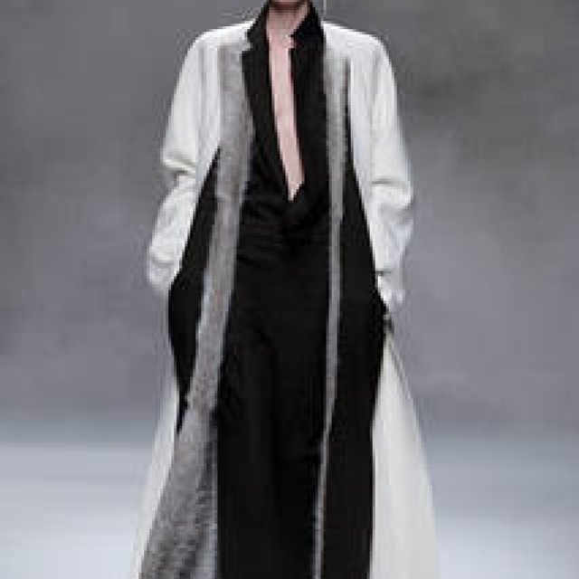 萩原輝美｜エルメス、ハイダー・アッカーマンが打ち立てる揺るぎないスタイル ギャラリー