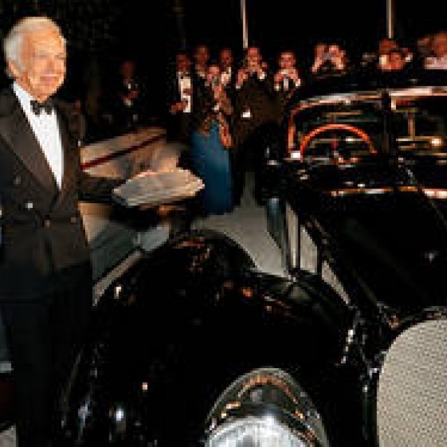 A.ランゲ＆ゾーネ｜ラルフ・ローレン氏がヒストリックカーコンクールのウイナーに、世界にただひとつの「ランゲ 1・タイムゾーン」が贈られる｜A.Lange & Söhne