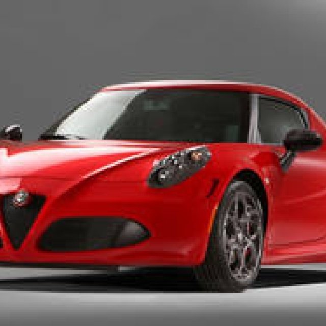 アルファロメオ 4C サーキットを駆ける｜Alfa Romeo ギャラリー