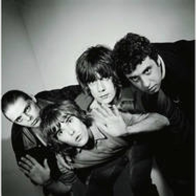 BOOK｜伝説のカメラマン、デニス・モリスが撮り下ろしたザ・ストーン・ローゼズ！ ギャラリー