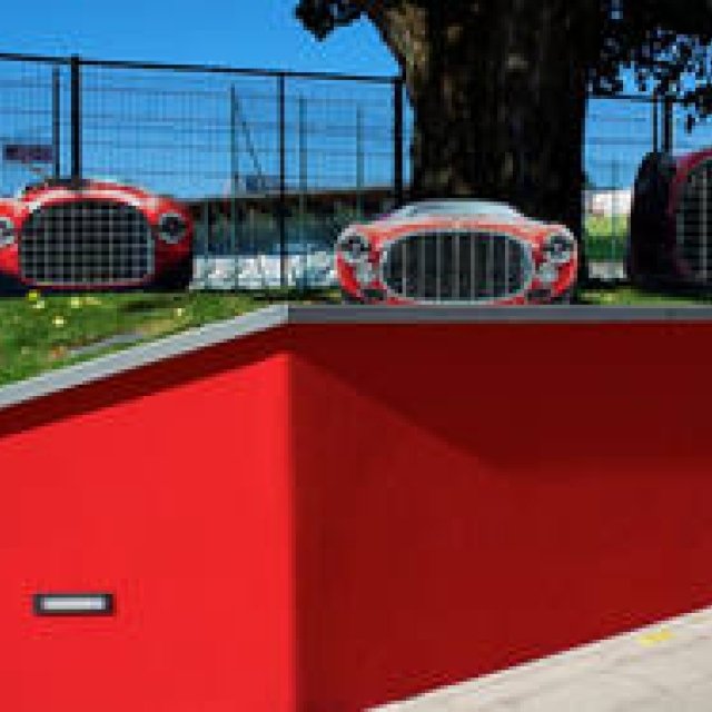 フェラーリが人類の朋友のためのサービスを開始｜Ferrari ギャラリー