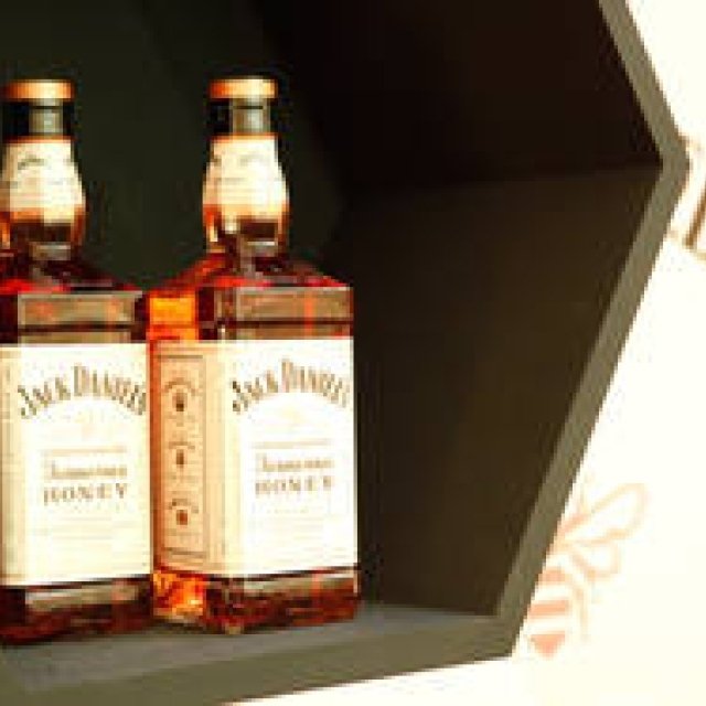 EAT｜ハチミツの豊かな風味「ジャック ダニエル テネシーハニー」 ギャラリー