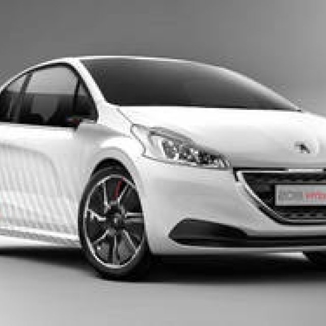 徹底的な軽量化を施した208のハイブリッド｜Peugeot ギャラリー