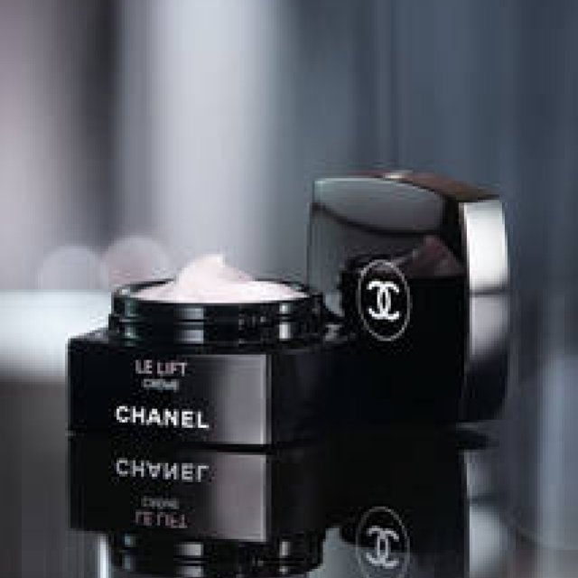 CHANEL｜次世代エイジングケアクリーム「LE LIFT」新発売 ギャラリー