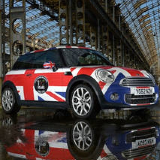 MINI×アレクサ・ミードのコラボレーションイベント｜MINI ギャラリー