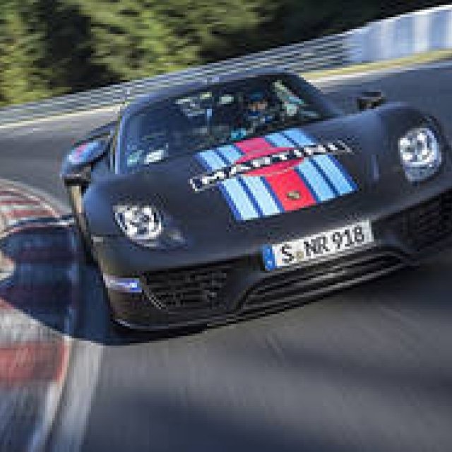 918 スパイダー、ニュル最速ラップを記録｜Porsche ギャラリー