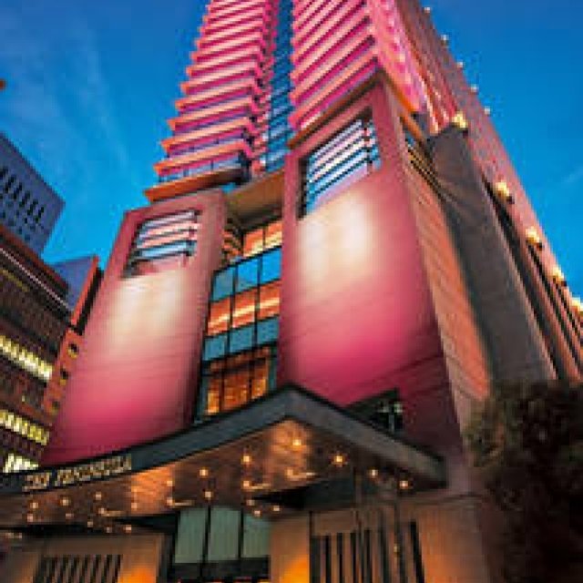 TRAVEL｜ピンクリボン活動啓発キャンペーン“ザ・ペニンシュラ・イン・ピンク” ギャラリー