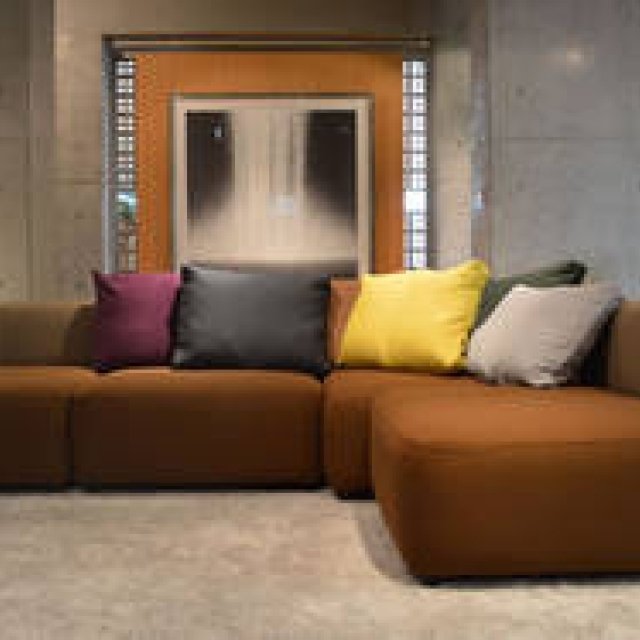 フリッツ・ハンセンとミナ ペルホネンの限定コラボソファ