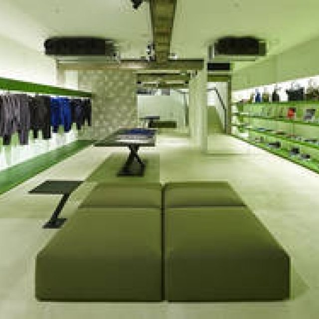 ISSEY MIYAKE｜新ショップ「REALITY LAB. ISSEY MIYAKE」オープン ギャラリー