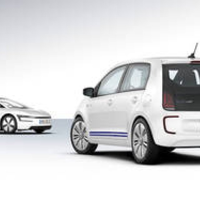 ハイブリッドでリッター90.9kmを実現するup!｜Volkswagen ギャラリー