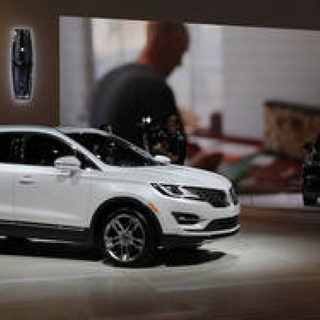 リンカーンのコンパクトSUVをプレビュー｜Lincoln ギャラリー