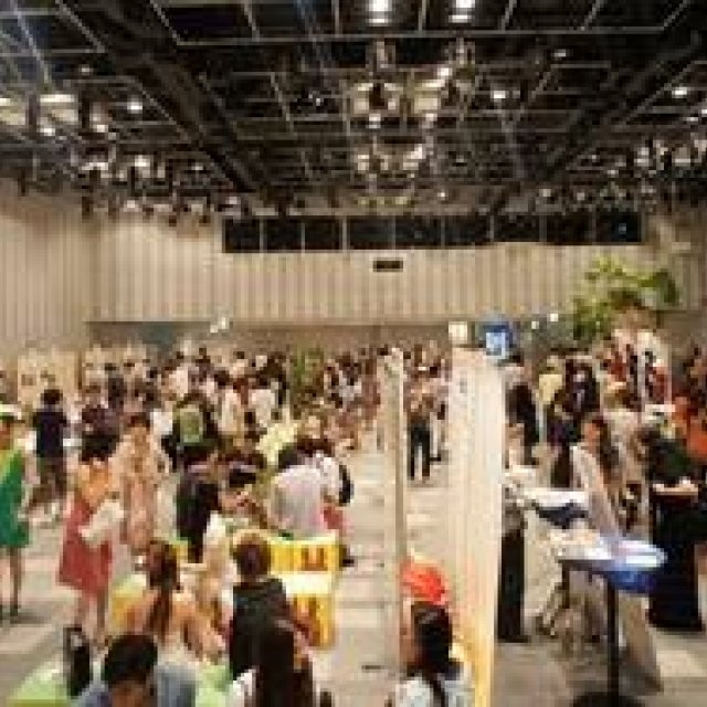 ART｜チャリティアート展覧会『ROSES.』が開催 ギャラリー