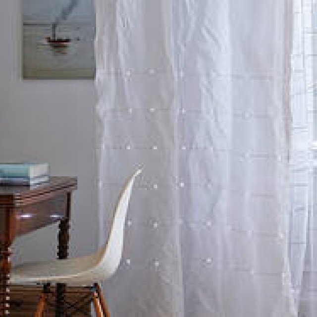 création baumann｜「クリエーション バウマン」から光をまとったカーテン「eLumino（エルミノ）」誕生