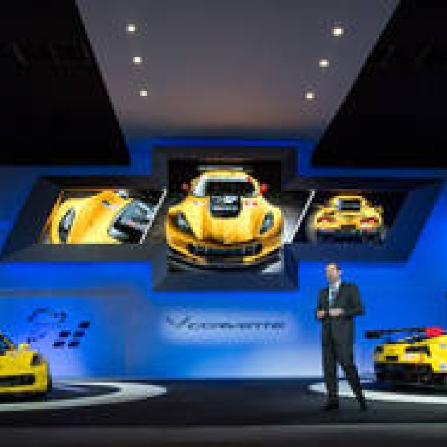 シボレー、市販車とレーシングマシンを同時発表｜Chevrolet