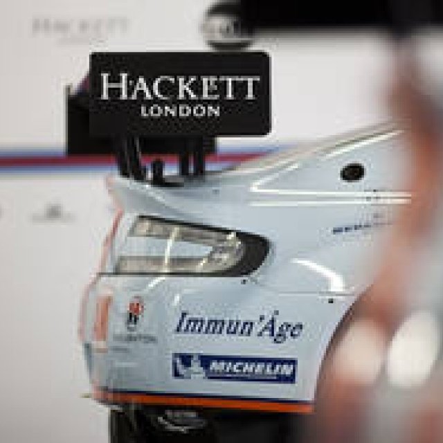 悪天候の中で勝利をものにしたアストンマーティン｜Aston Martin ギャラリー