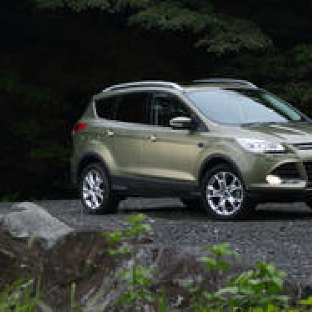 フォードのあたらしいコンパクトSUV、クーガに試乗｜Ford ギャラリー