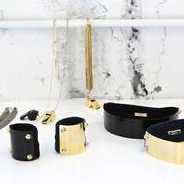 sacai×AMBUSH®｜サカイがアンブッシュ®と共同制作したアクセサリーを発売 ギャラリー