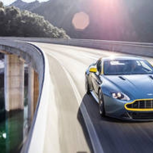 ヴァンティージとDB9にスペシャルモデル｜Aston Martin ギャラリー