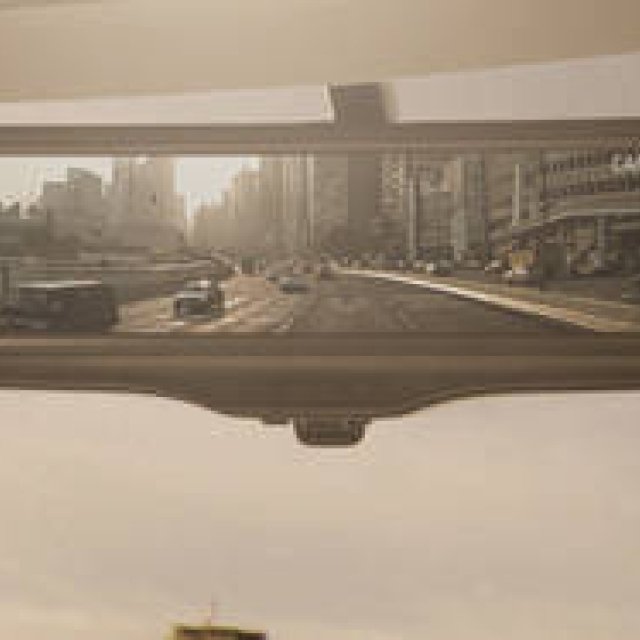 日産、鏡とカメラを併用するルームミラーを発表｜Nissan ギャラリー