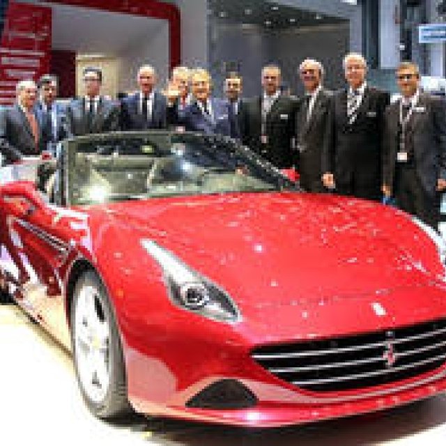 フェラーリ、カリフォルニア Tをワールドプレミア｜Ferrari ギャラリー