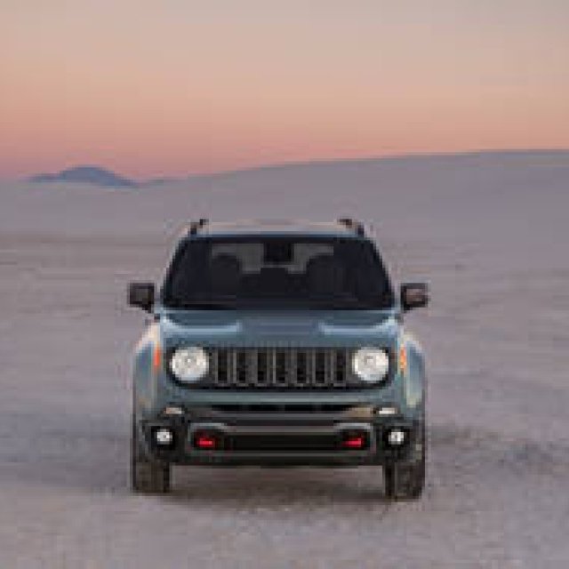 ジープ初のスモールモデル、「レネゲード」が登場｜Jeep ギャラリー