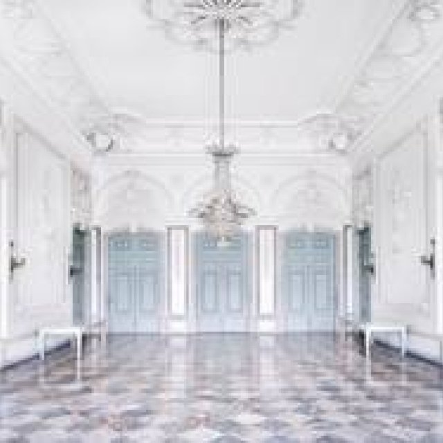 ART｜ドイツ人写真家カンディダ・へーファー個展をユカ・ツルノギャラリーで開催