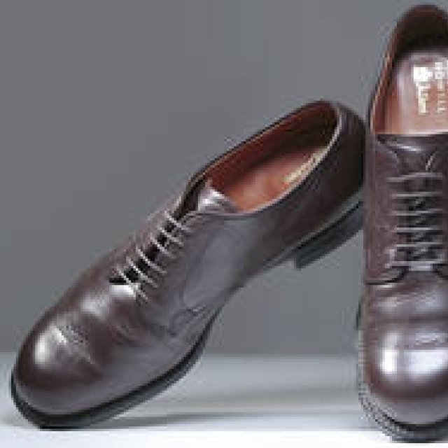 MARGARET HOWELL｜別注「オールデン」に新色が登場 ギャラリー