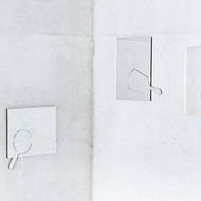 MicroWorks｜“ハンドミラー”を取り外せるウォールミラー ギャラリー