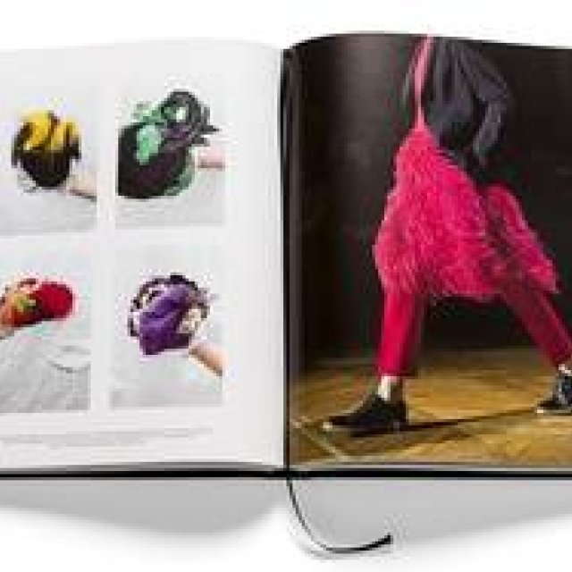 DRIES VAN NOTEN｜ドリス・ヴァン・ノッテンの創作源を集約した書籍 ギャラリー