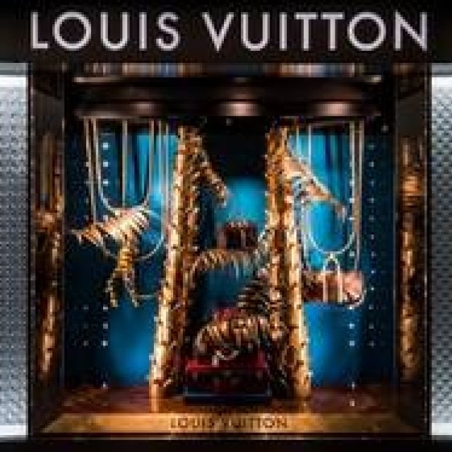 LOUIS VUITTON｜“旅”をテーマにした“ラヴァンチュール”ポップアップストアがオープン