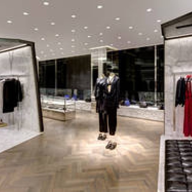 GIVENCHY BY RICCARDO TISCI｜日本初の路面旗艦店が表参道にオープン