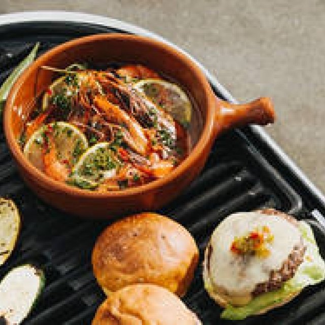 昨年人気を博したあのBBQビアガーデンが再び！｜J.S. BURGERS CAFE ギャラリー