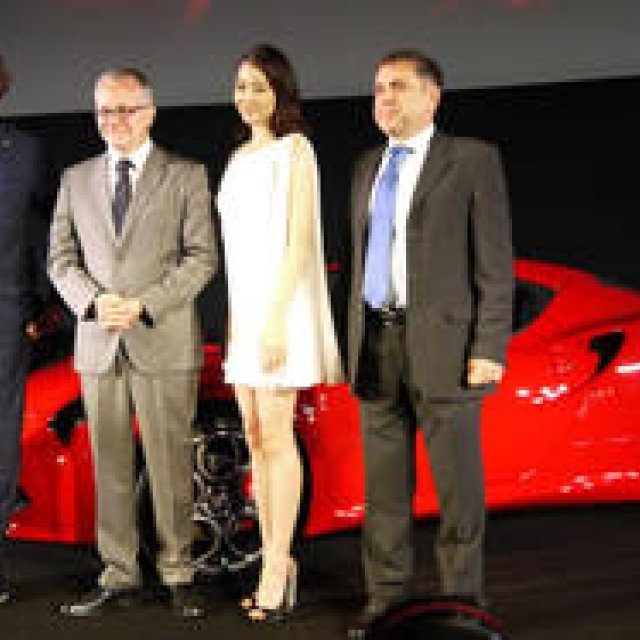 アルファ4C、日本上陸｜Alfa Romeo ギャラリー