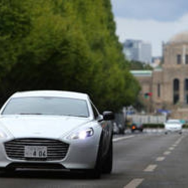 アストンマーティン ラピード Sに試乗｜Aston Martin ギャラリー