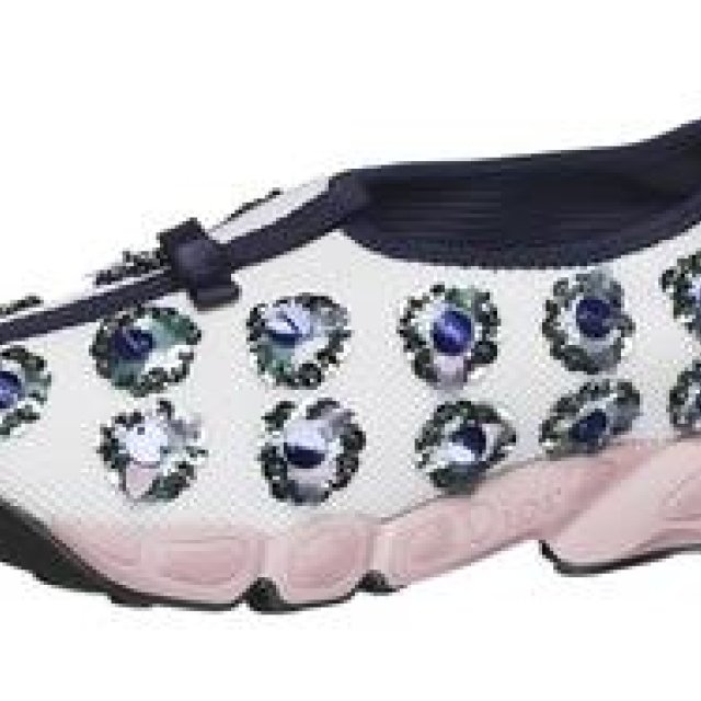 Dior｜クチュールの贅沢さを詰め込んだスニーカー限定発売 ギャラリー