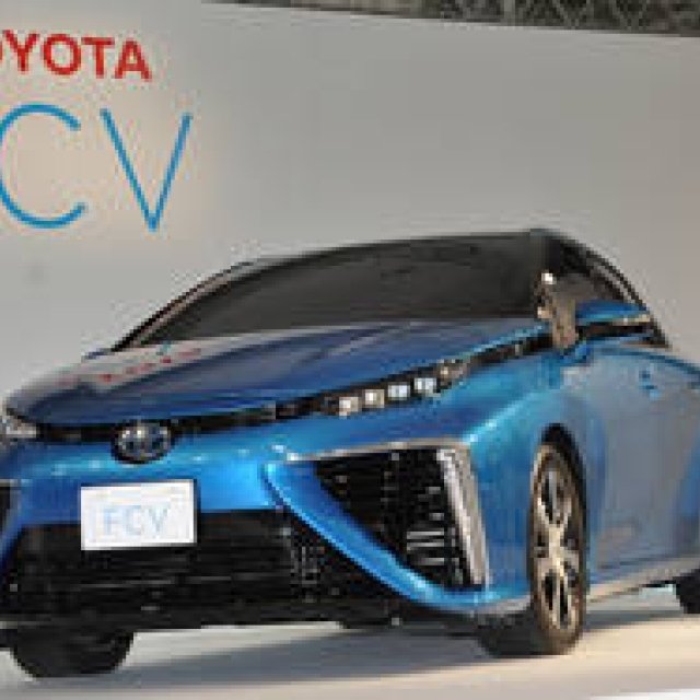 トヨタが燃料電池車を年内に発売｜Toyota ギャラリー