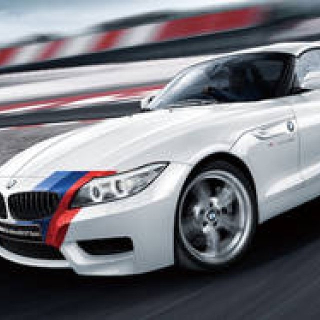 SUPER GTでの1-2フィニッシュを記念したZ4｜BMW ギャラリー