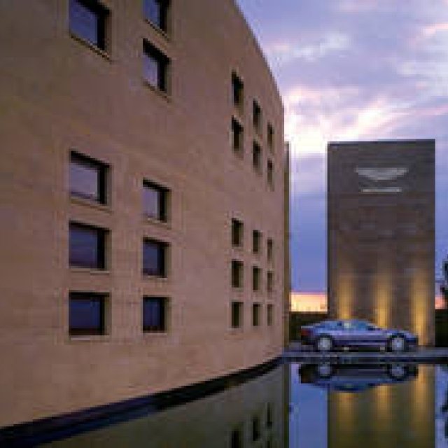 アストンマーティン100年のヘリテージ｜Aston Martin ギャラリー