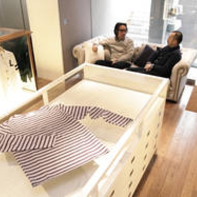 LOOPWHEELER｜“吊り編みでボーダー柄”のカットソー ギャラリー