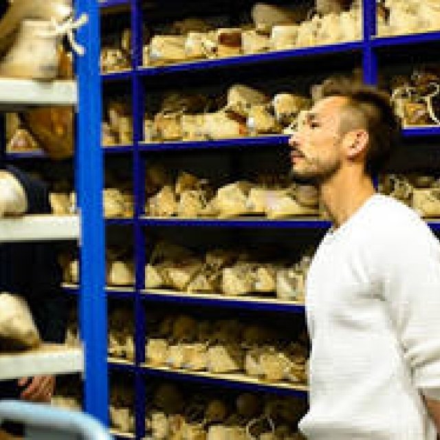 中田英寿がトライオンで訪れたパリのアトリエ（2） ギャラリー｜JOHN LOBB