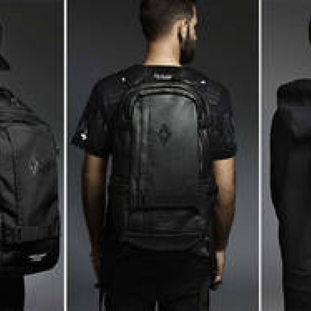 MARCELO BURLON COUNTY OF MILAN｜EASTPAKとコラボ ギャラリー