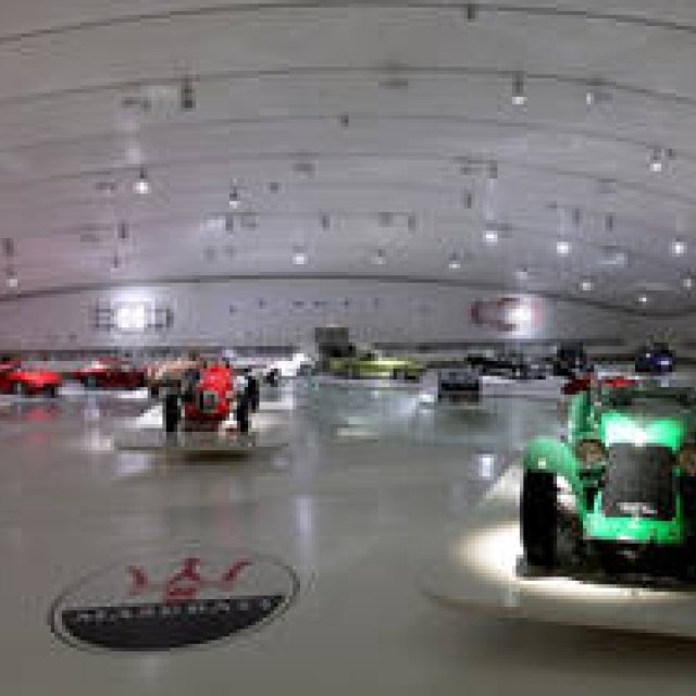 マセラティ100周年 × イタリアンラグジュアリースポーツカー｜Maserati ギャラリー