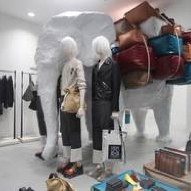 ジョナサン・アンダーソンによるインスタレーションを展開｜LOEWE ギャラリー