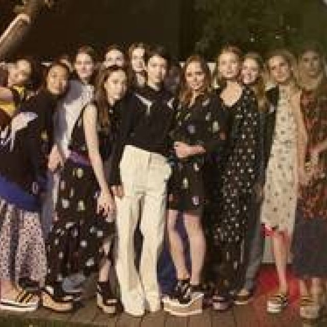 STELLA McCARTNEY｜2015年春コレクションのプレゼンテーションを開催（1）