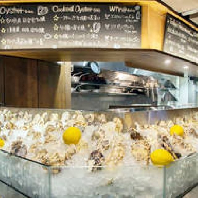 EAT｜オイスターバー「オストレア新宿三丁目店」オープン ギャラリー